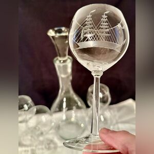 Javit Clipper Etched Crystal decanter & 5 matching 8oz glasses. Vtg. Circa 1960s